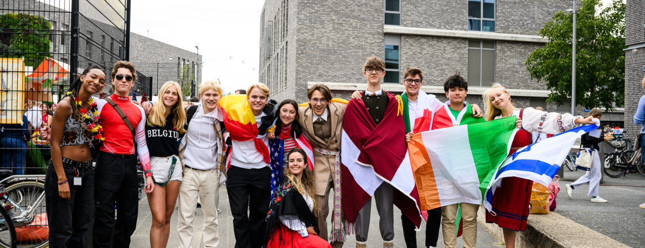 Students at UWCM